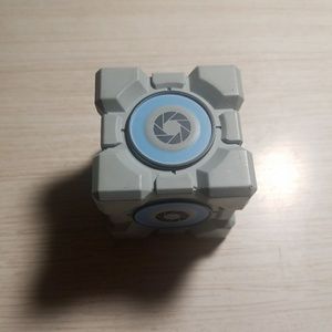 Portal/Portal 2 Mini Weighted Storage Cube